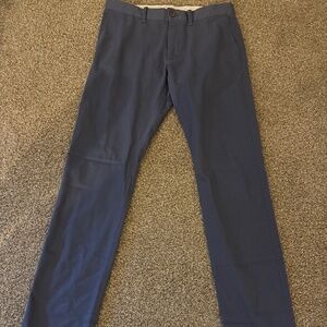 NEW SLIM FIT J-CREW CHINOS